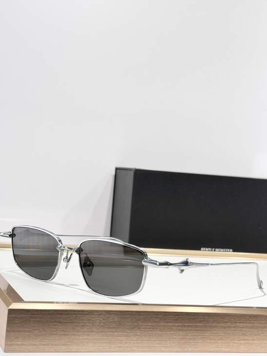 Picture of Gentle Monster Sunglasses _SKUfw77668193fw